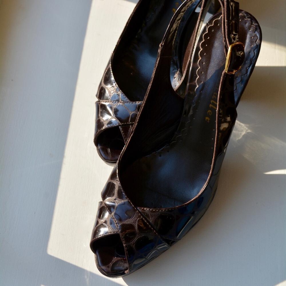 Bettye Mueller Dark Brown Heel